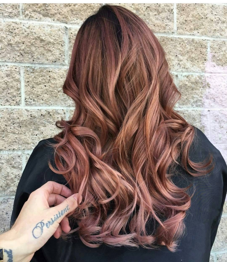 Rose Braun Haarfarbe Trend lange Haare Bayalage Frisurentrends Damen