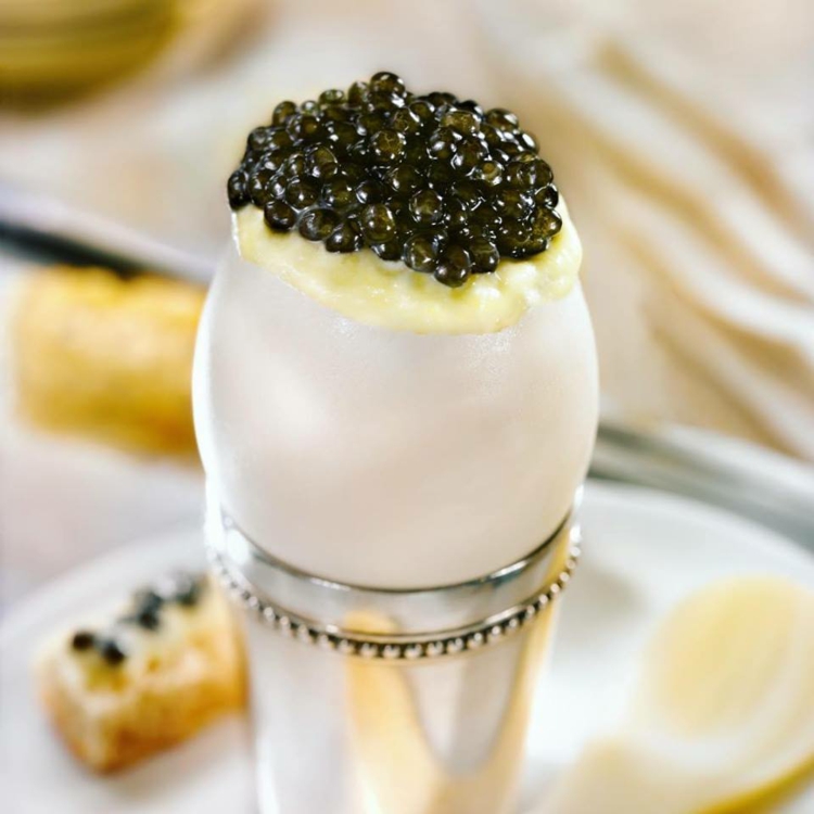Schwarzer Kaviar servieren Tipps Rezept Vorspeisen Eier