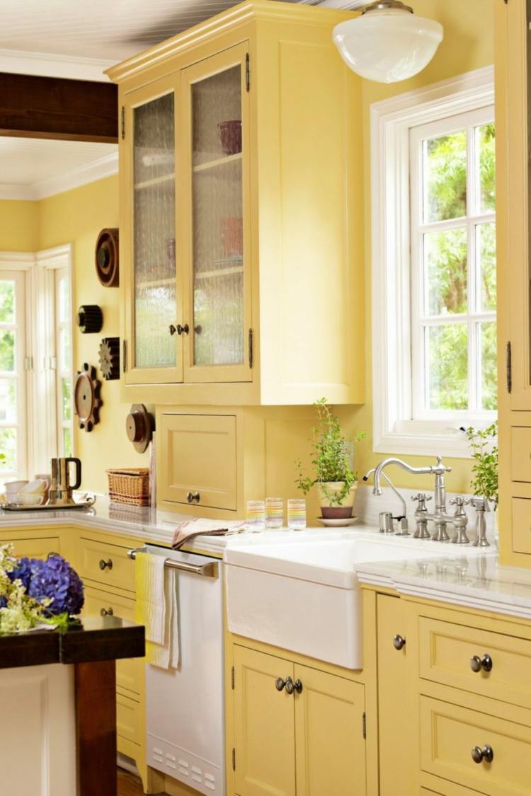 Senfgelb einrichten Küche weiß gelb kombinieren Wohnung