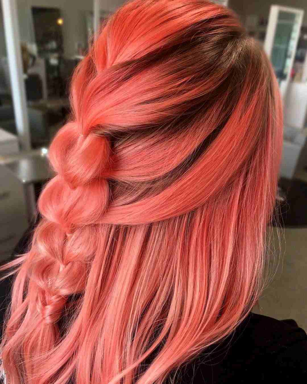 Coral Hair Haarfarbe Dunkel Trendfarben Sommer lange Haare flechten