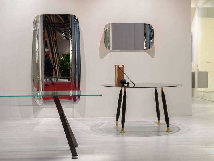 Designer Glastisch Spiegel Möbelmesse Italien Philippe Starck
