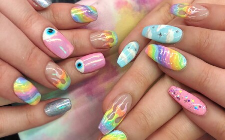 Festival Nägel bunt Regenbogen Nageldesign Ideen Modetrends