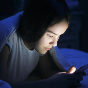 Forscher raten zu einer Beschränkung der Bildschirmzeit bei Teenagern