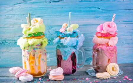 Freakshake Rezept Milchshake dekorieren Donuts Foodtrends