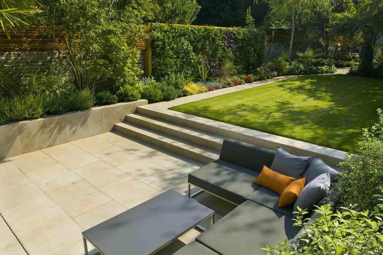 Garten und Terrasse Ideen modern Gartenzaun modern Gartenmöbel Trends