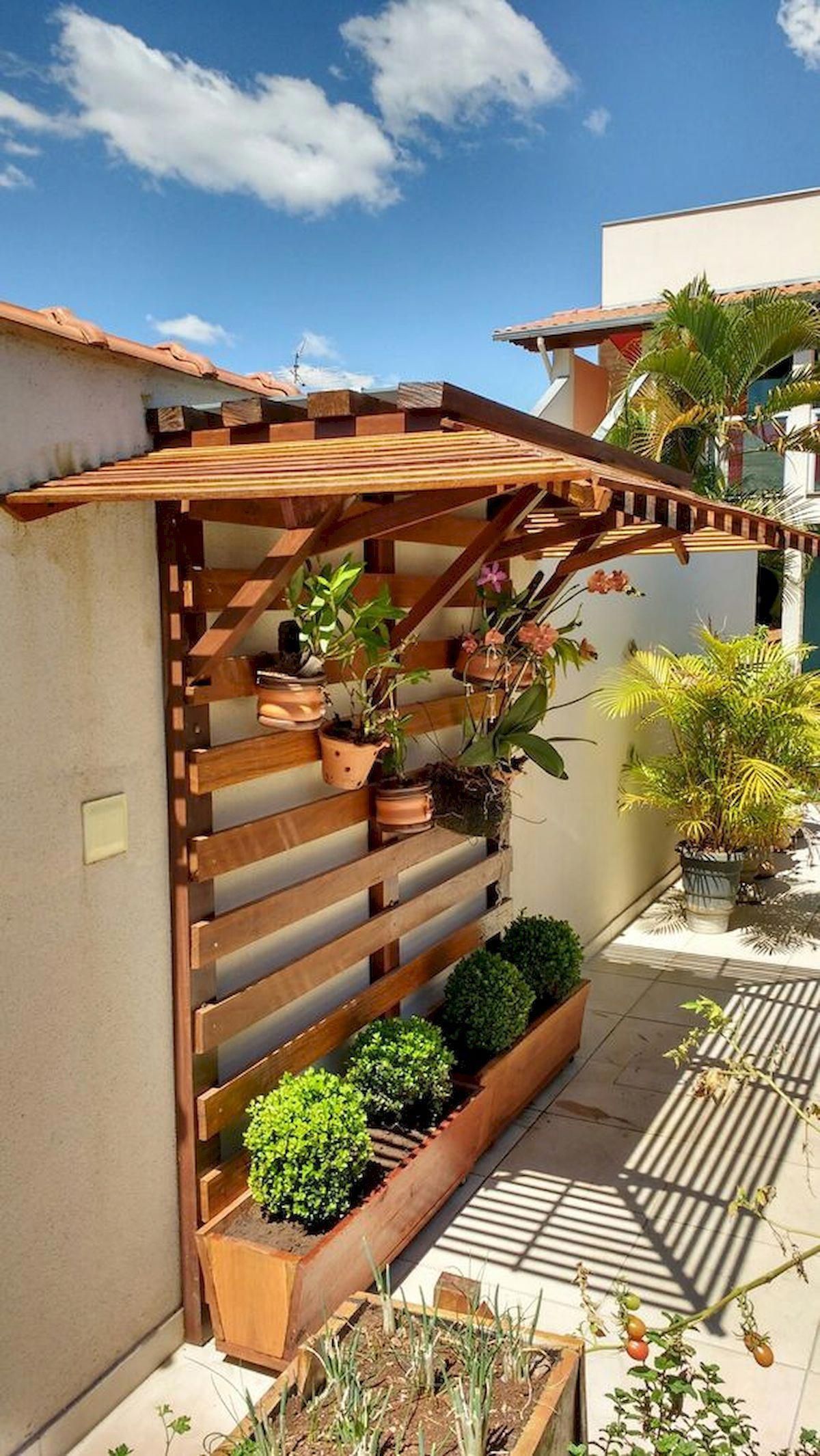 Gartenideen Terrasse vertikal Gardening Ideen Gartendeko Holzmöbel