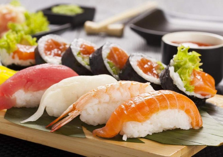 Langes leben Sushi essen älteste Frau Japan