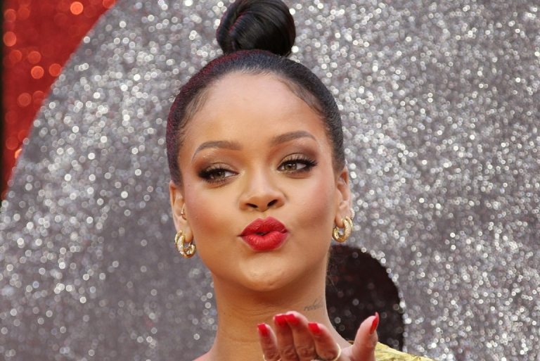 Lippenstift in Knallfarben orange Rihanna