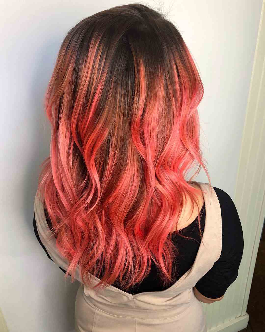 Living Coral Hair Balayage Haartrends Sommer 2019 lange Haare