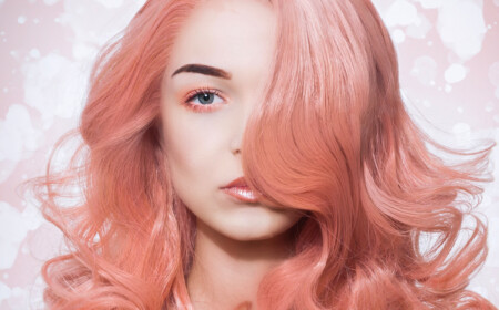 Living Coral Hair Haarfarbe Farbe des Jahres Augen Makeup Lippenstig