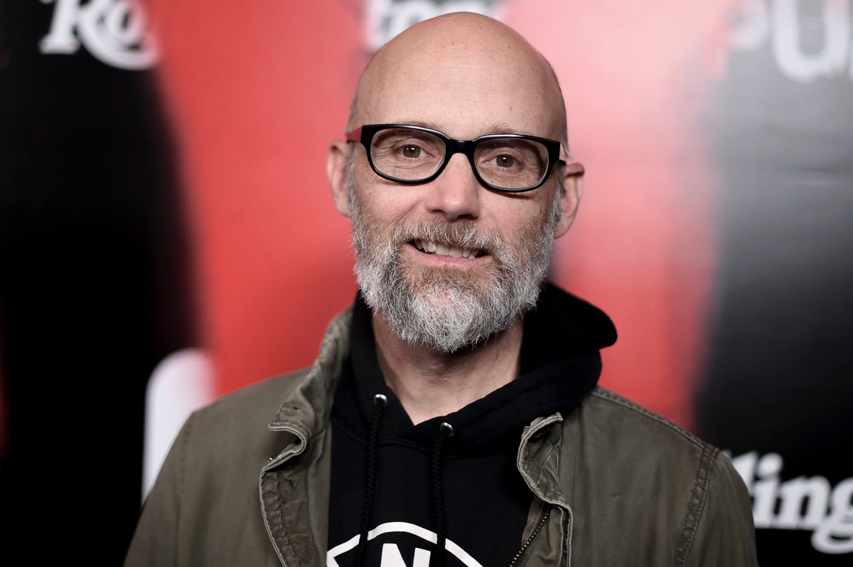 Moby Der 53-jährige Musiker entschildigt sich