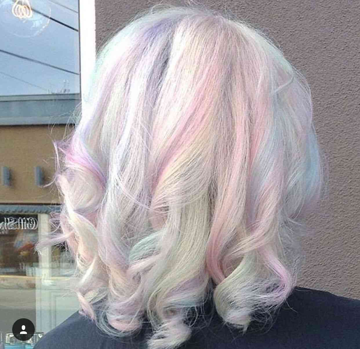 Opal Hair Highlights kurze Haare Frisuren Damen Haartrends