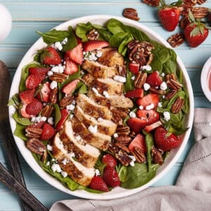 Salat mit Erdbeeren und Hühnchen - Ideen und Rezepte zum Nachmachen