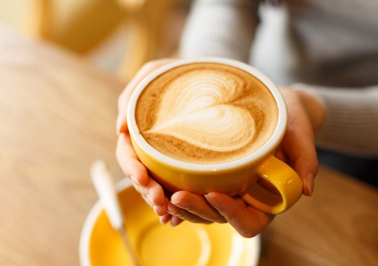 Tassen Kaffee Tag unbedenklich Herz Krankheiten vermeiden