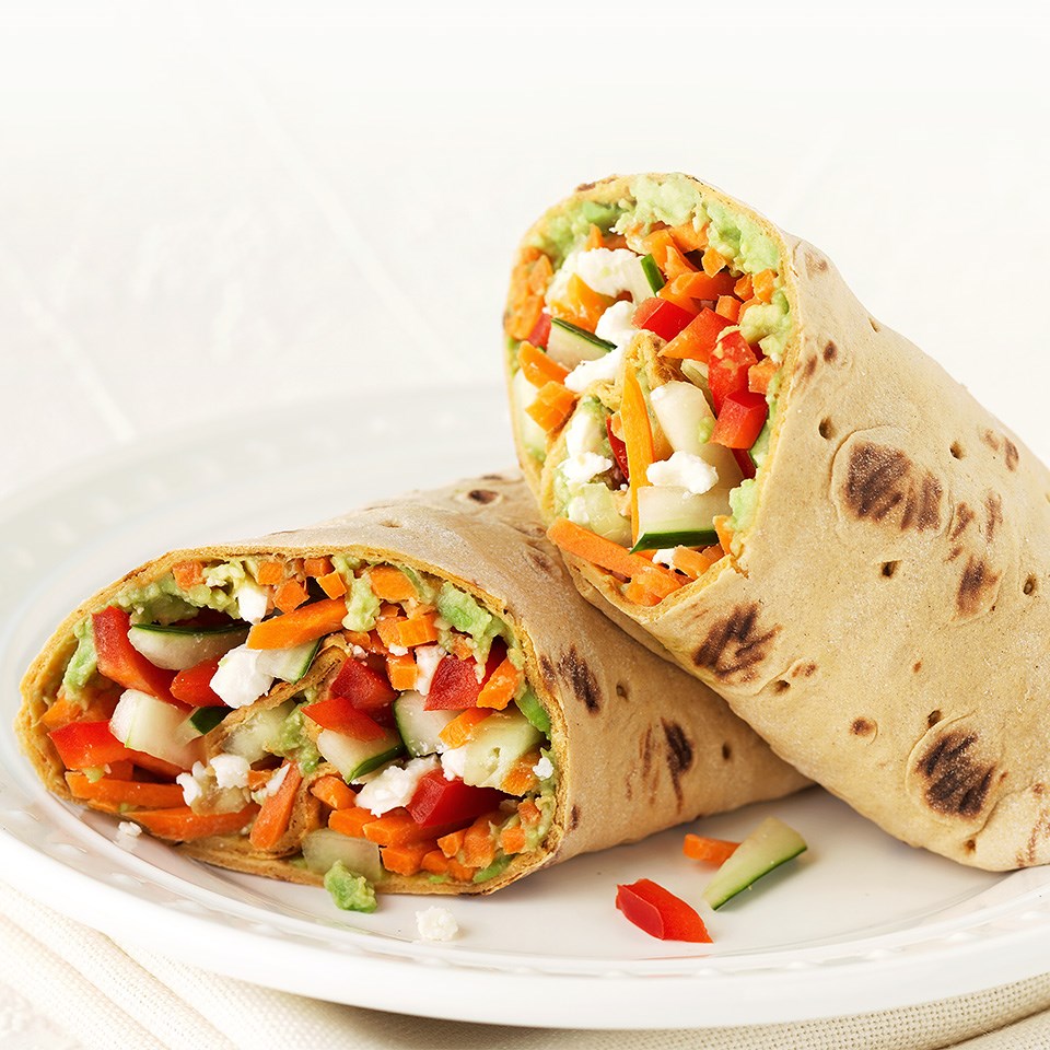 Vegane Frühstücksrezepte Hummus Wrap vegan Paprika Tomaten gesund essen abnehmen