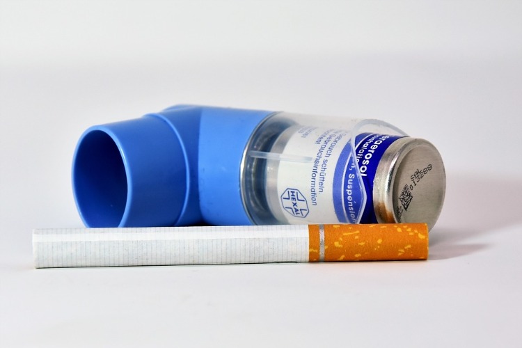 zigarette rauchen verursacht niedrige lungenkapazität und atemnot führt zu medikamenten