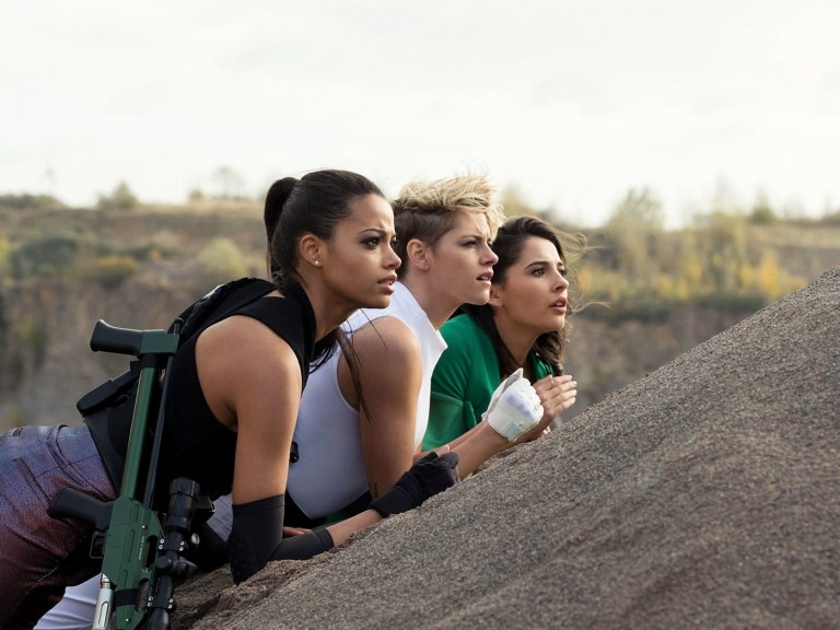 3 Engel für Charlie Erster Trailer zeigt Kristen Stewart, Naomi Scott und Ella Balinska