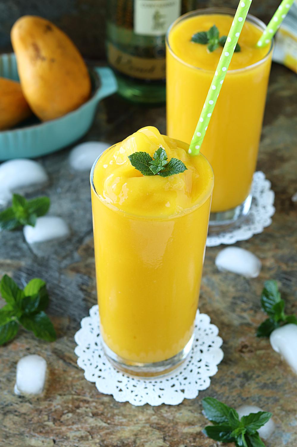 Ananas Wein Slushie Rezept Sommergetränk erfrischend Gesund Minze Abnehmen