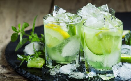 Caipirinha Rezept original Zubereitung Limetten Rum Sommer Cocktails