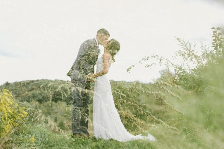 Die Natur auf Hochzeiten fotografieren und für doppelte Belichtung verwenden