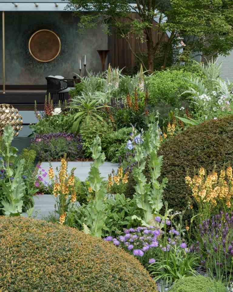 Ein englischer Garten ist das Vorbild für die Gartentrends 2019