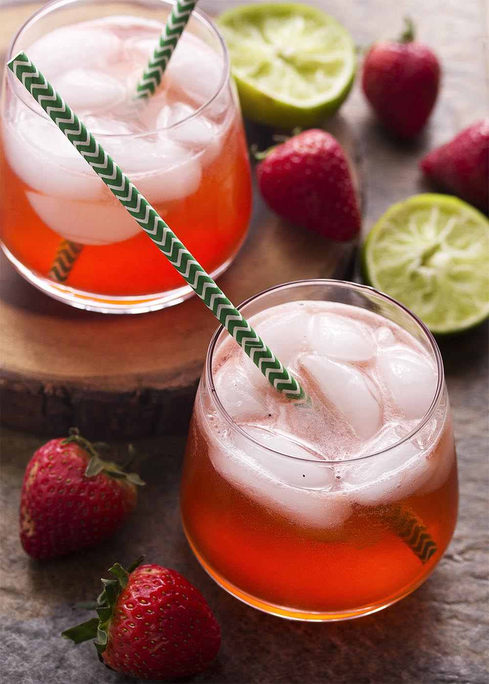 Erdbeeren Caipirinha Rezept einfach Brasilien Sommer Cocktails Rum