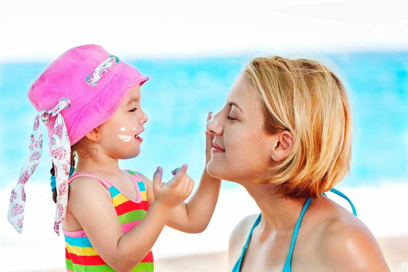 Hautpflege im Sommer Sonnenschutz Strand Sonnencreme SPF 50 Kinder Sonnenbrand