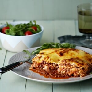 Low Carb Lasagne Rezept Zucchini gesund Keto Kohlenhydratarm Salat abnehmen