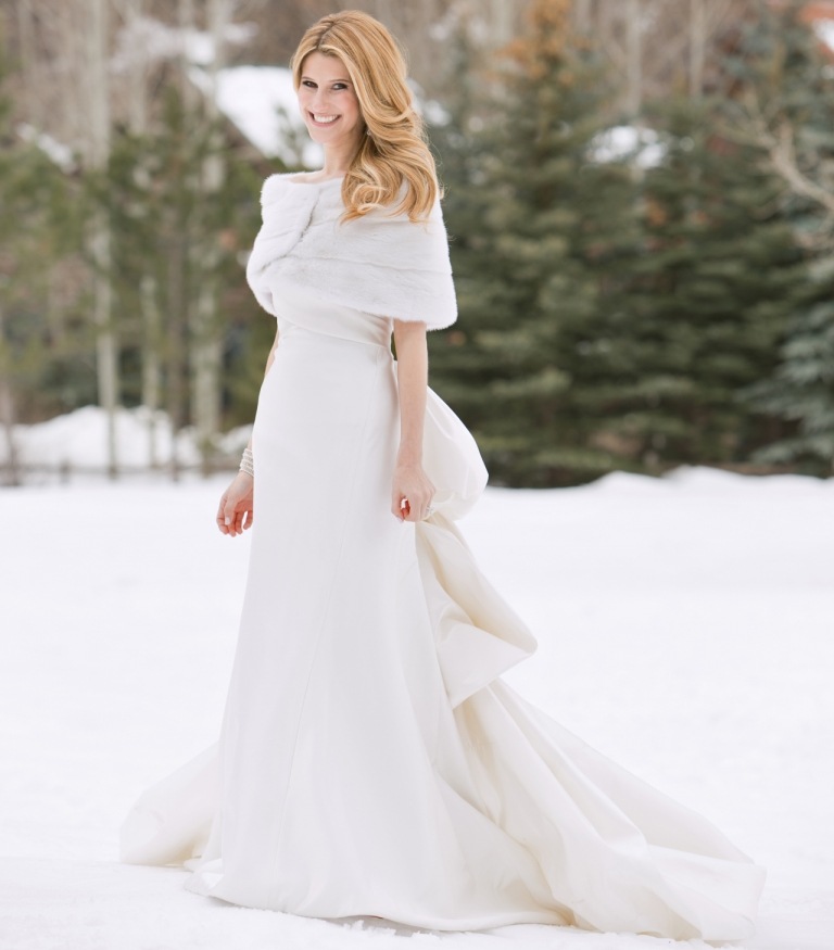 Lässige Brautkleider Winter Hochzeit planen Oberteil Langes Hochzeitskleid blonde Haare