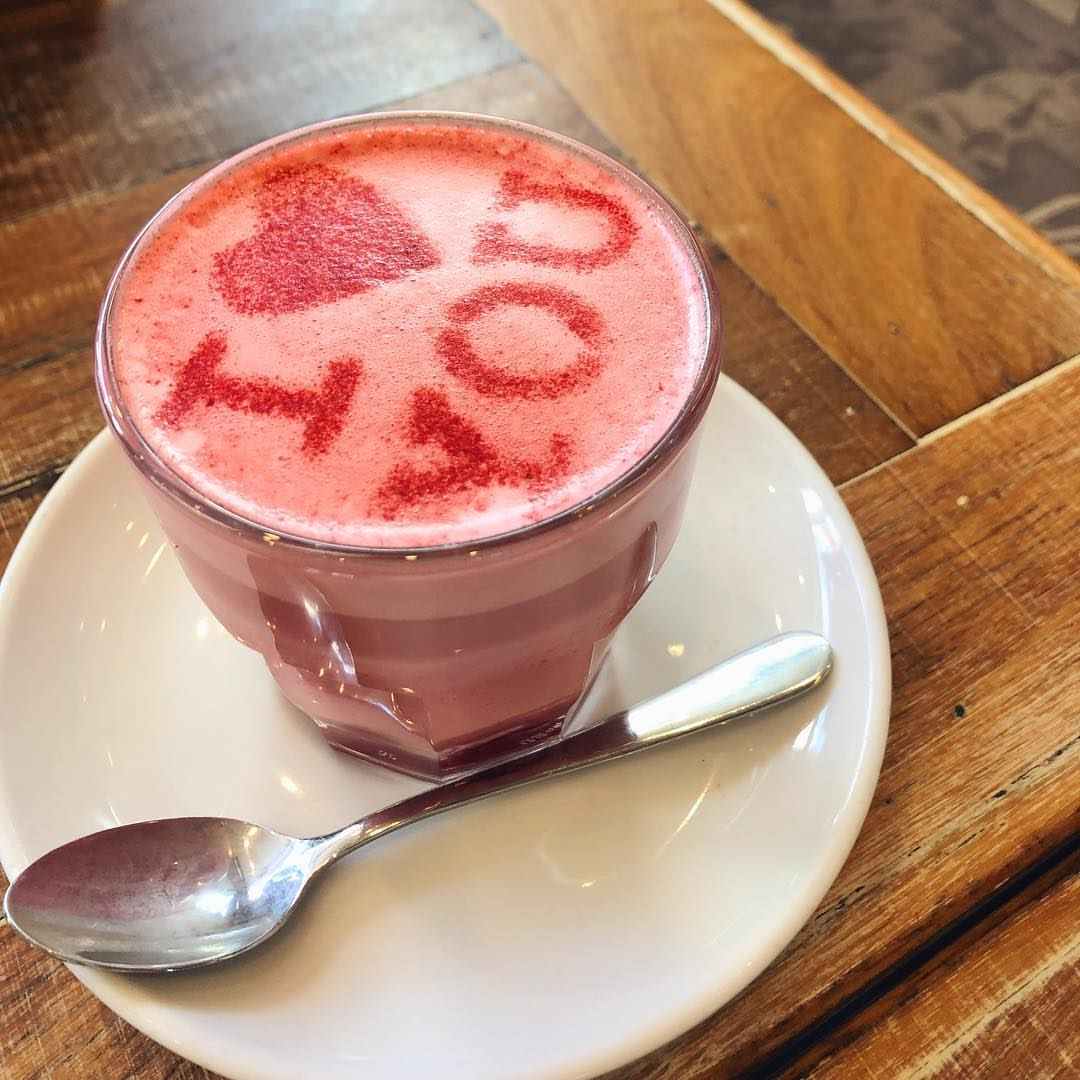 Red Velvet Latte Rezept vegan gesund Mandelmilch zuckerfrei
