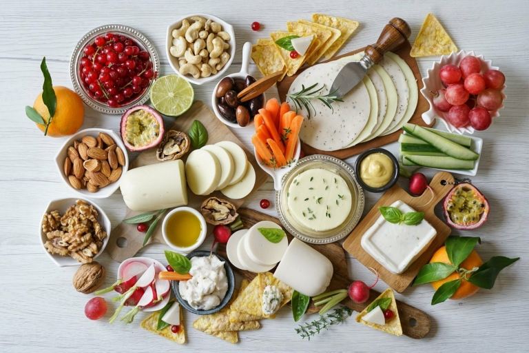 Harzer Käse Käseplatte anrichten Ideen Mandeln gesund abnehmen Käsesorten