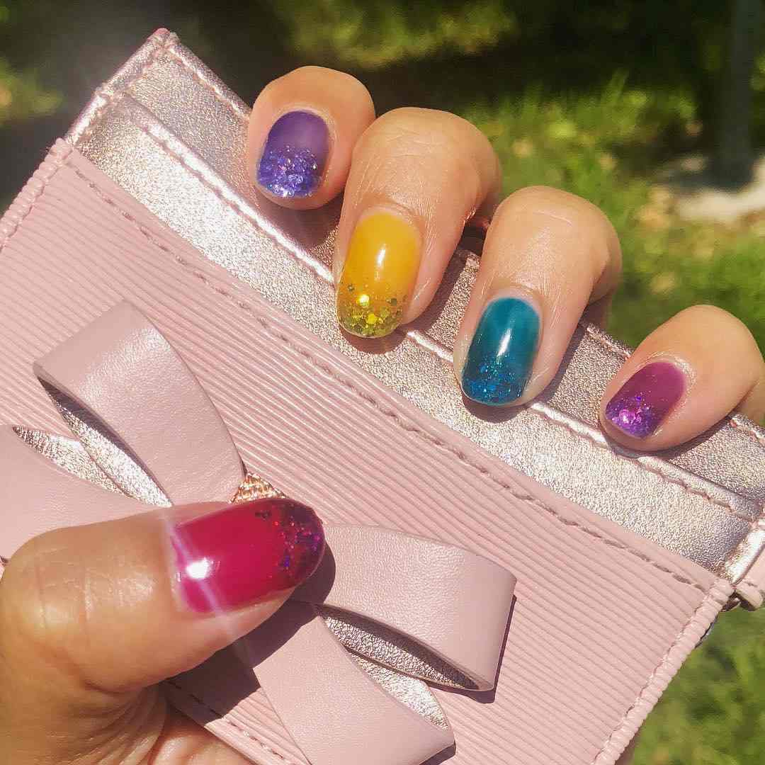 Jelly Nails kurz Neonfarben Nagellack Rainbow Nägel Sommer Anleitung Nageltrends