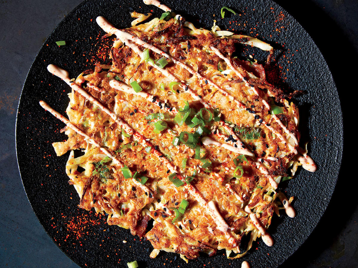 Okonomiyaki japanische Pfannkuchen Rezept Weißkohl Frühstück herzhaft