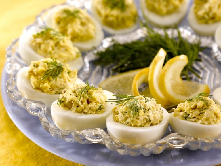 Russische Eier Rezept mit Krabbenfleisch Surimi