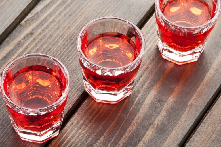 Shots Rezepte für leckere Party Getränke mit Alkohol