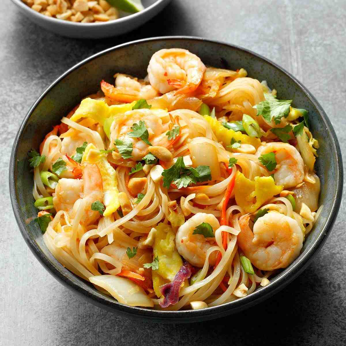 Shrimps Pasta Recipe Pad Thai Parsley Healthy Cook Summer-directed Abendessen Calorie Arm