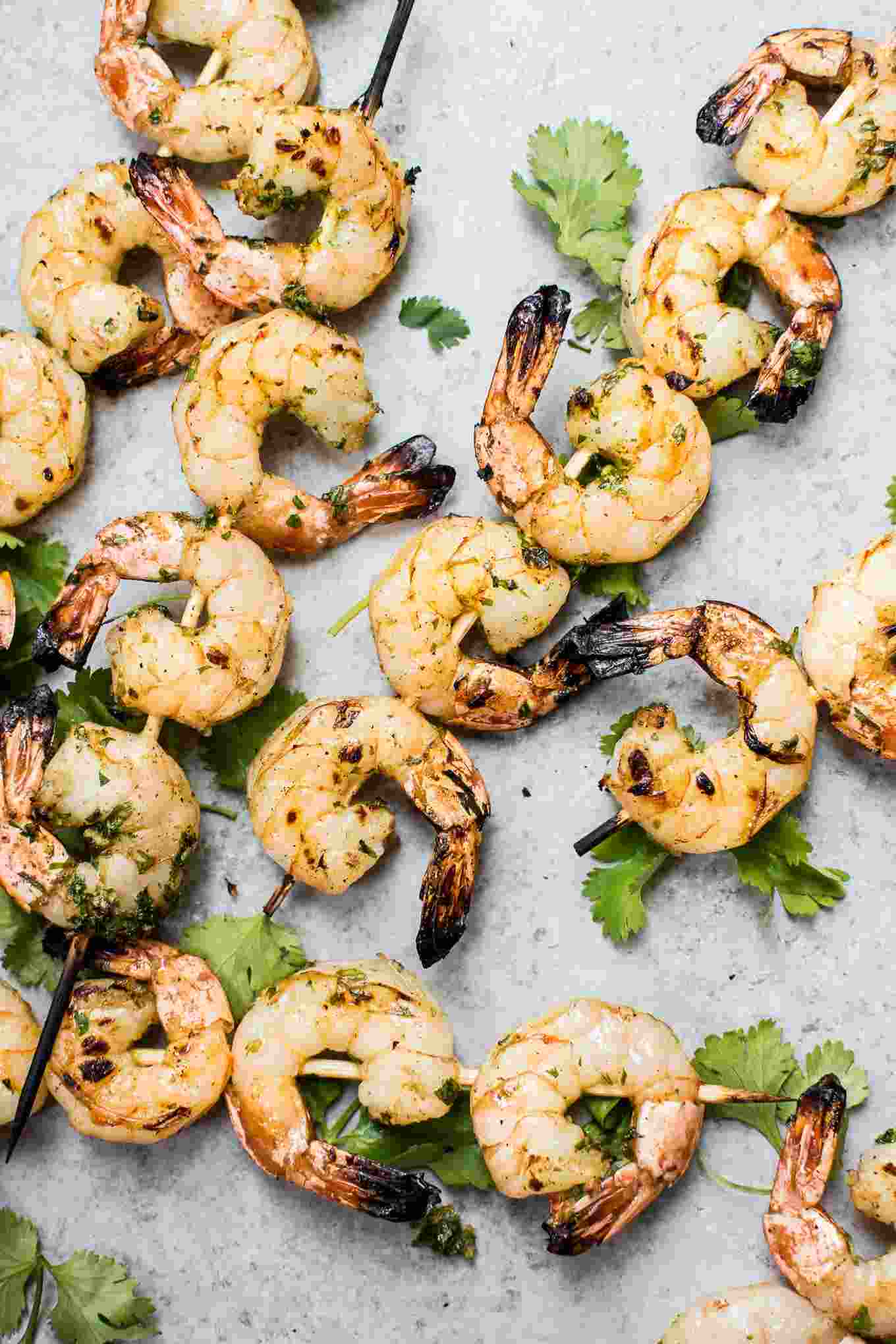 Shrimps Spieße Rezept Limetten Petersilien Dressing gesund Sommergerichte