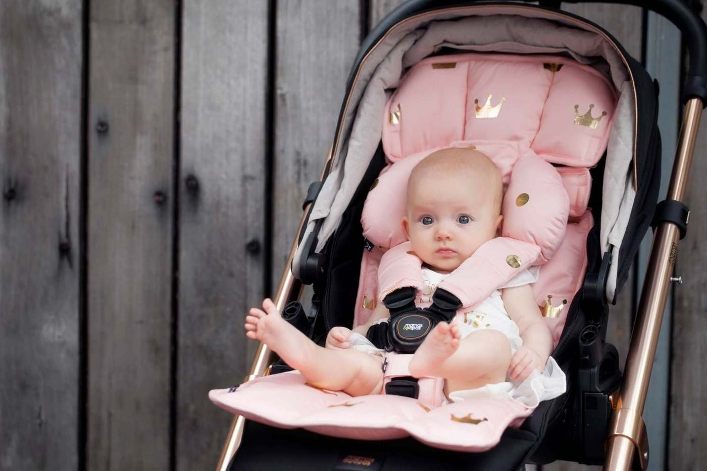 Sitzverkletter stütz das Baby und machen den Sportitz Comfortable
