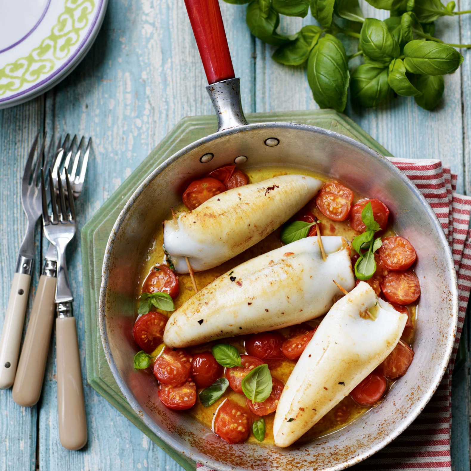 Tintenfisch Rezept gefüllt Tomatensauce mit Basilikum einfach gesund Abendessen kalorienarm Ideen