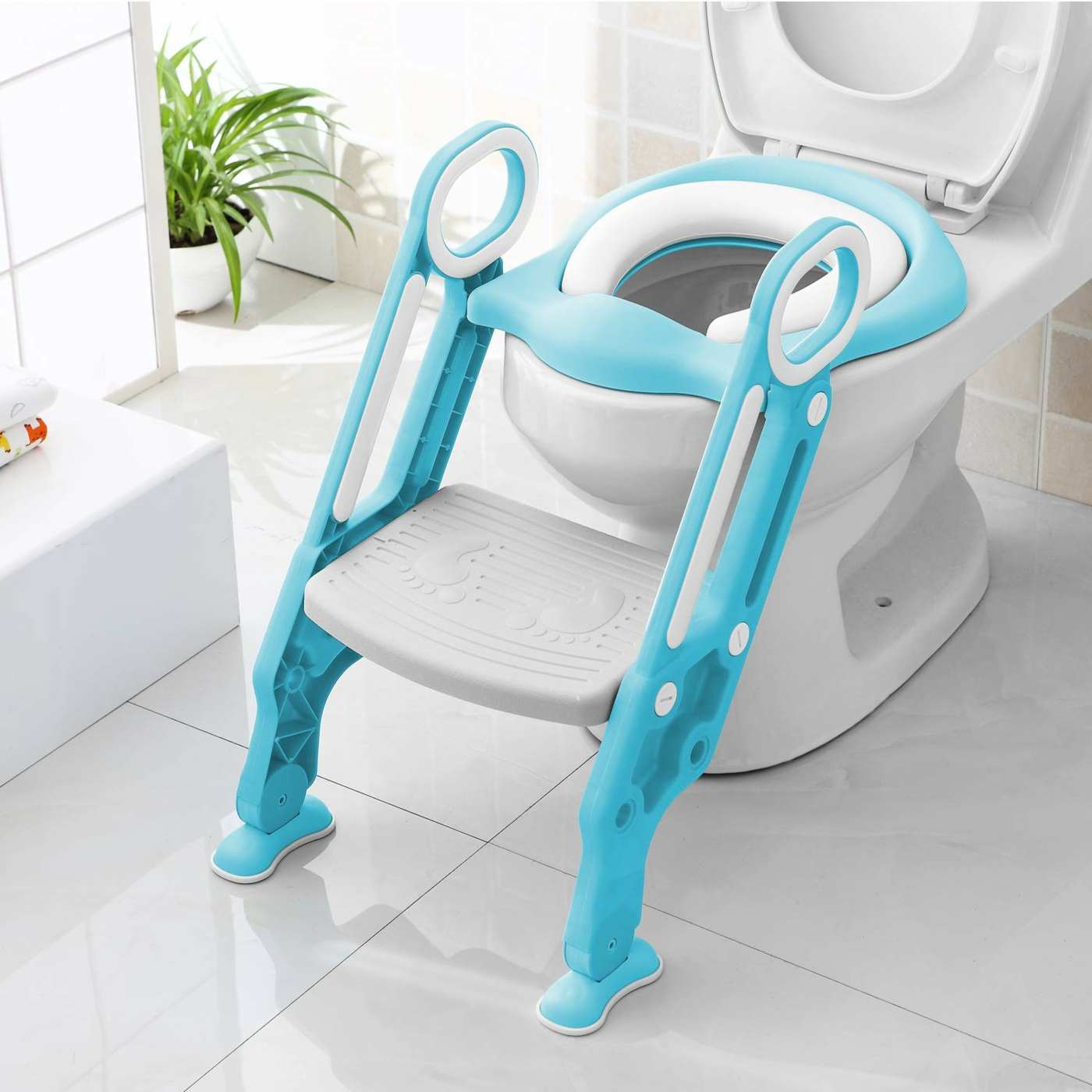 Toilet trainer with guide, seat and gripper for an independent toilet access