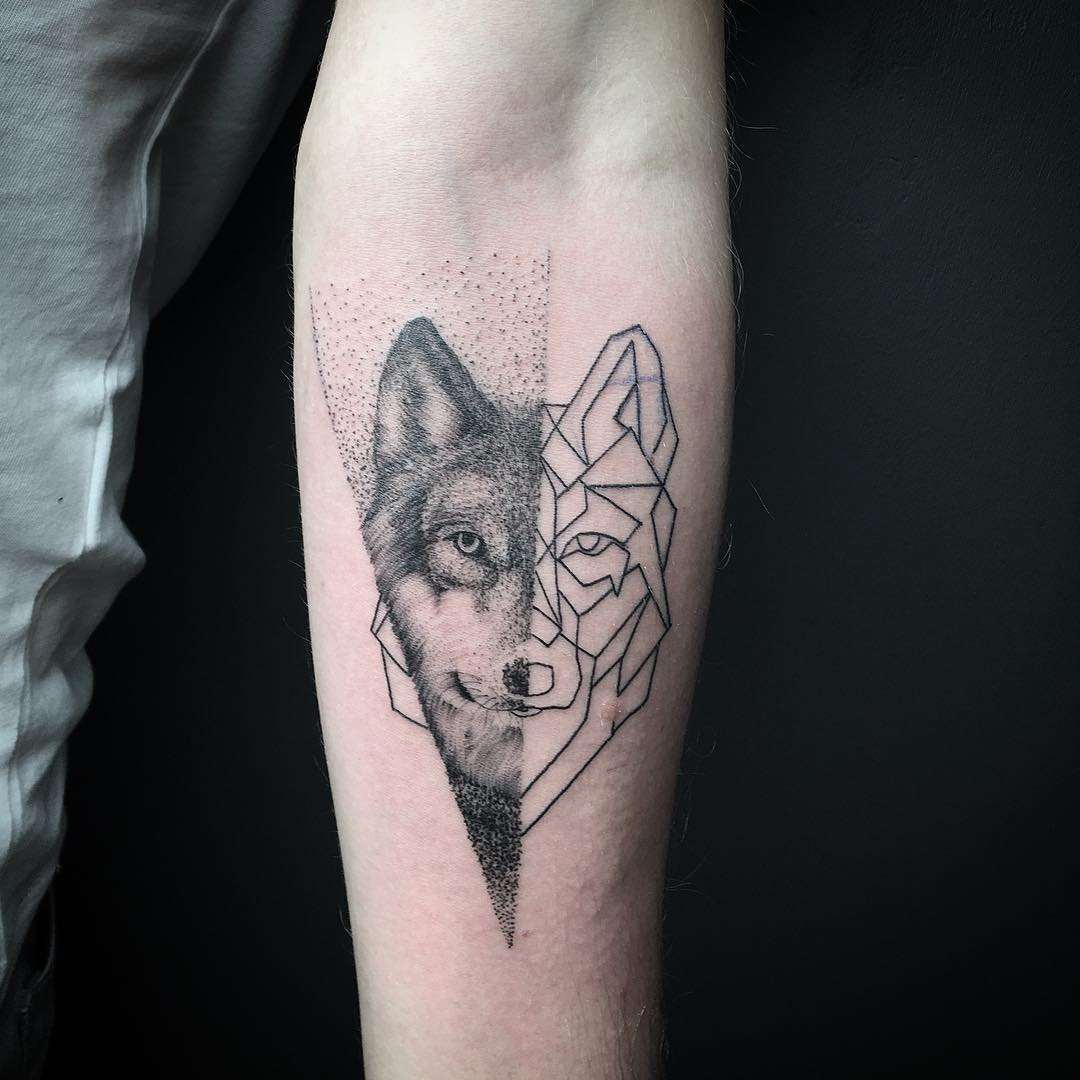 Wolf Tattoo Trends geometrisch Tattoodesign Frauen