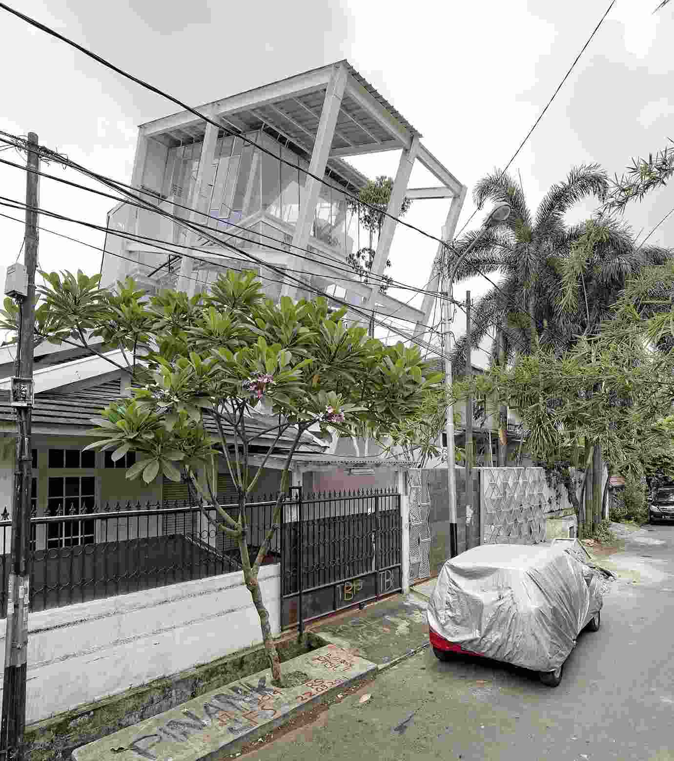 modern house in Jakarta Weiß und Glas