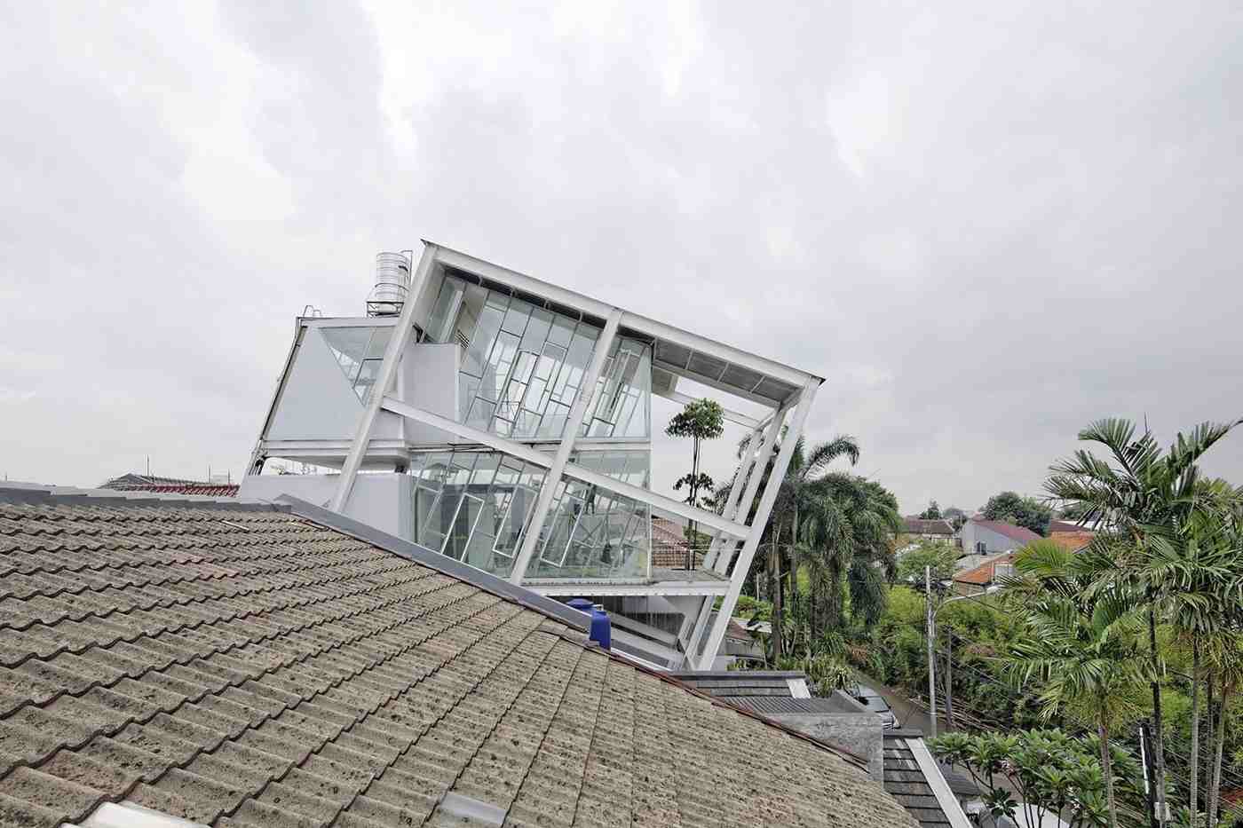 shreds house in Jakarta Blick von Aussen