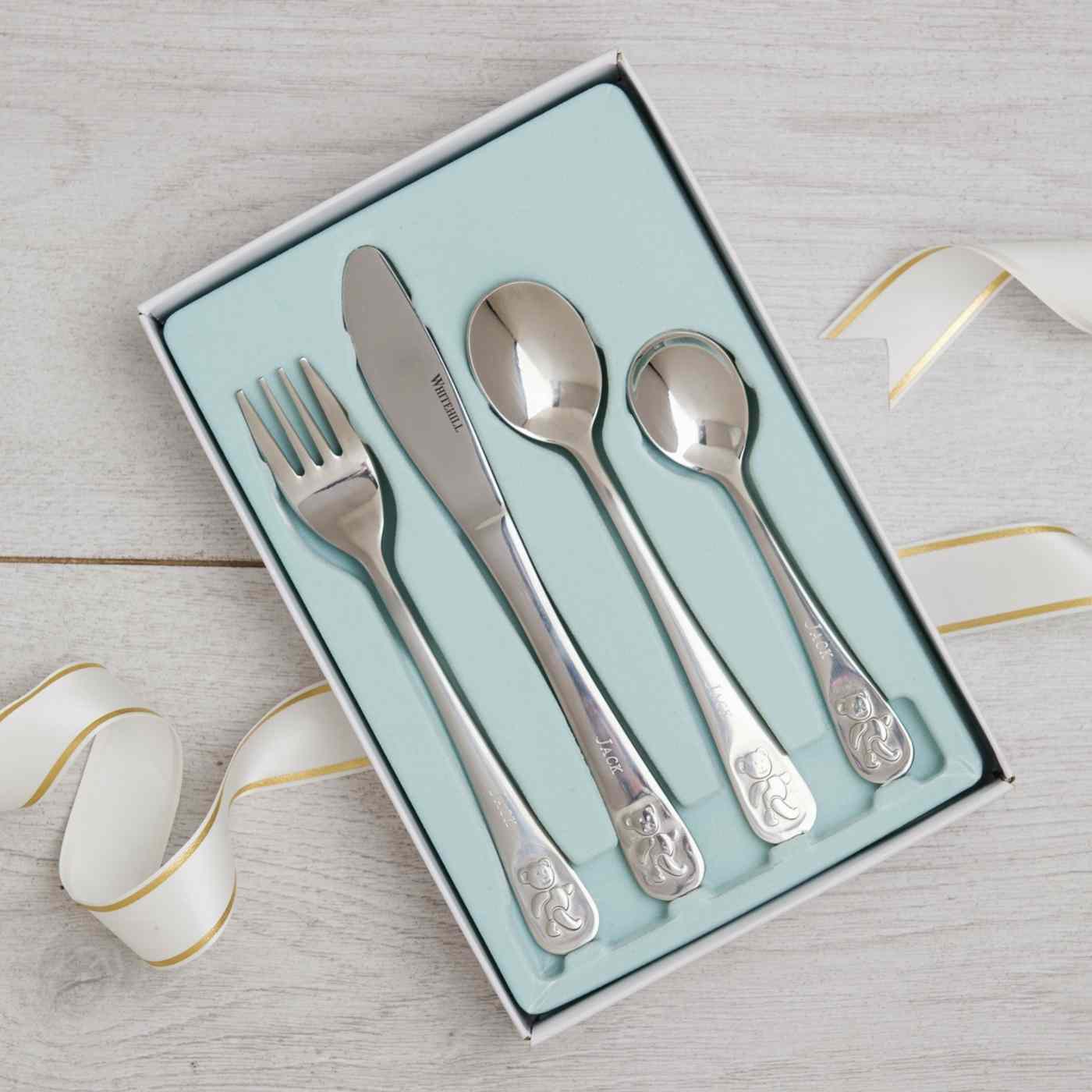 Cutlery as a gift for the 1st birthday with engraved names