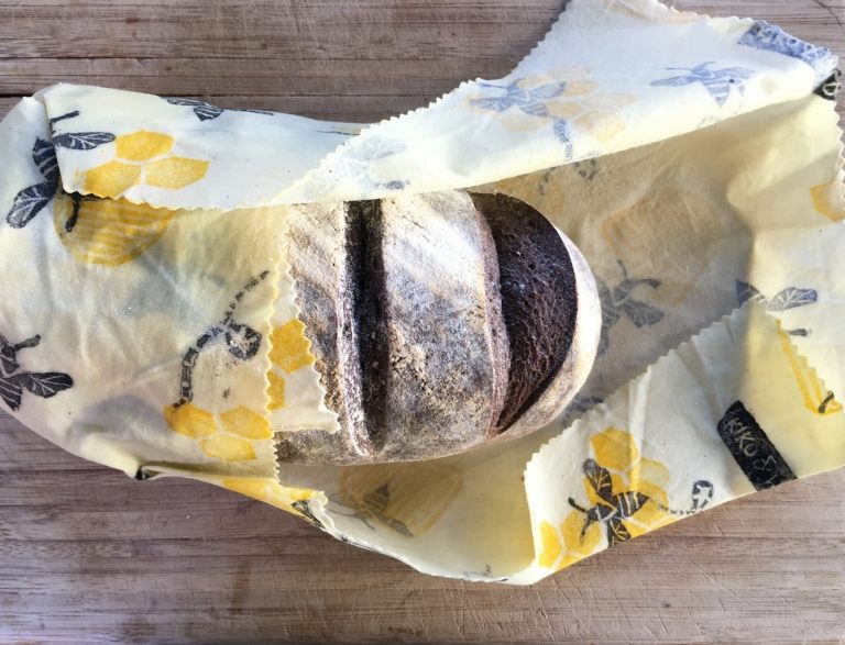 Brot und anderes Gebäck im umweltfreundlichen Wachstuch aufbewahren und frischhalten