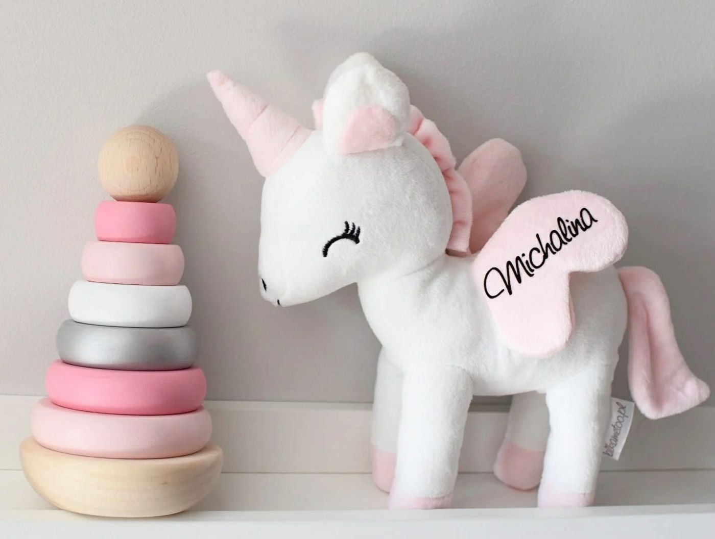 Choose an original plush animal as a gift for the 1st birthday with namesake