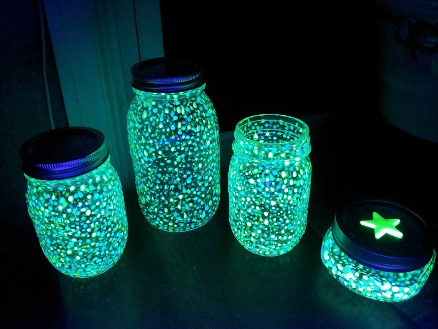 Green luminous glass with dark luminous color for dot patterns