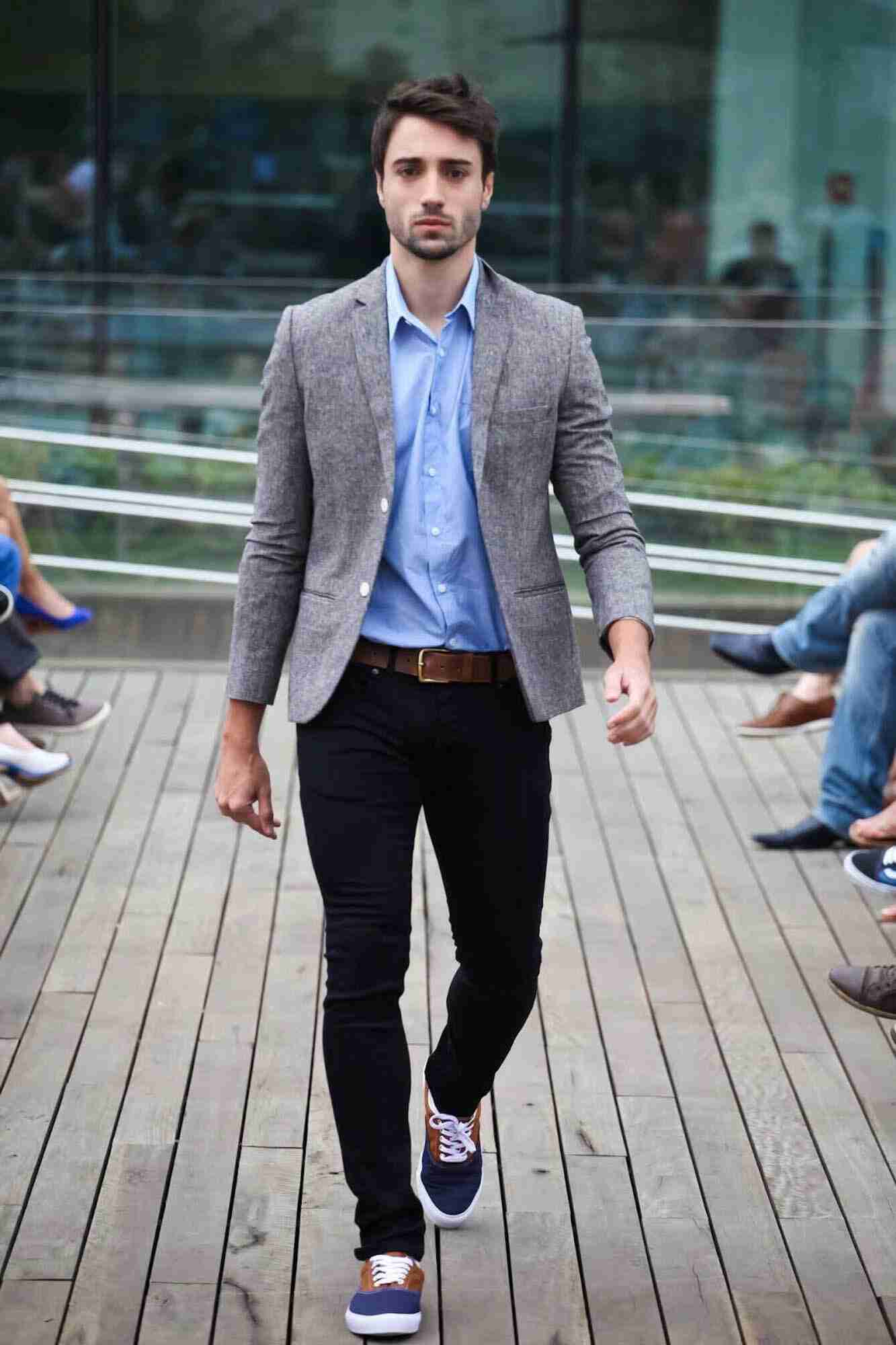 Men's fashion Chinos with sneakers and blazers wear summer outfit