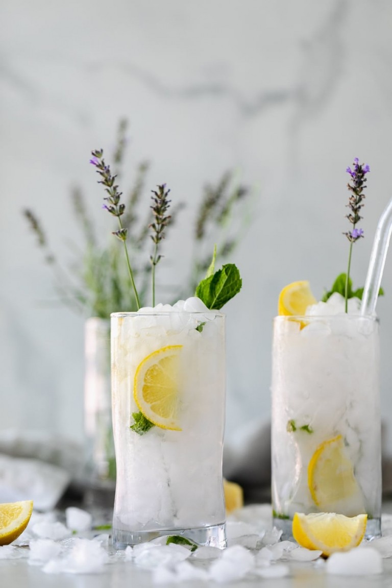 Lavendel Limonade Wodka Cocktail Rezept lecker Sommerparty