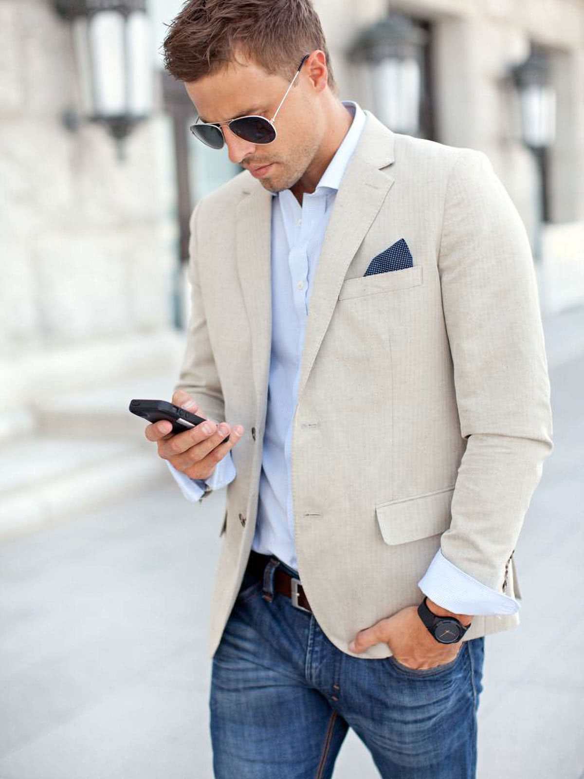 Smart casual look wedding men's outfit linen blazer jeans sunglasses